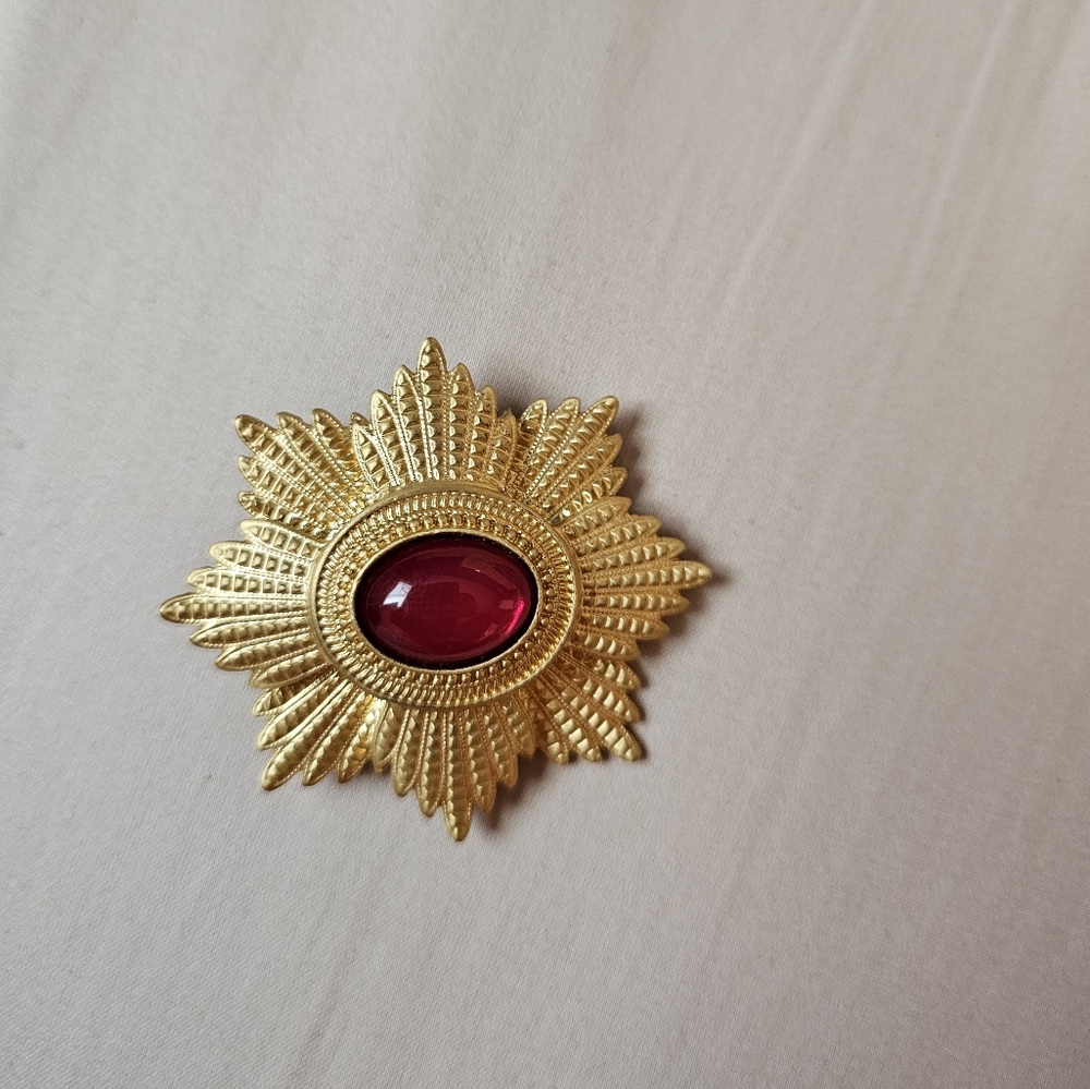 Chico's Brooch